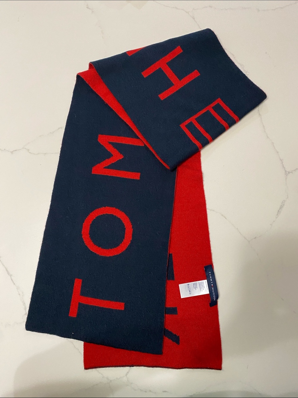 Tommy Hilfiger Gender Neutral Navy and Red Logo Knit Scarf